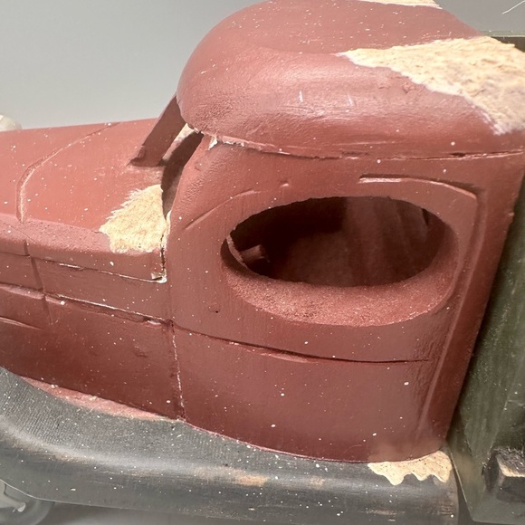 Frosty Snow Removal wooden Handpainted truck with snow people - Picture 9 of 11